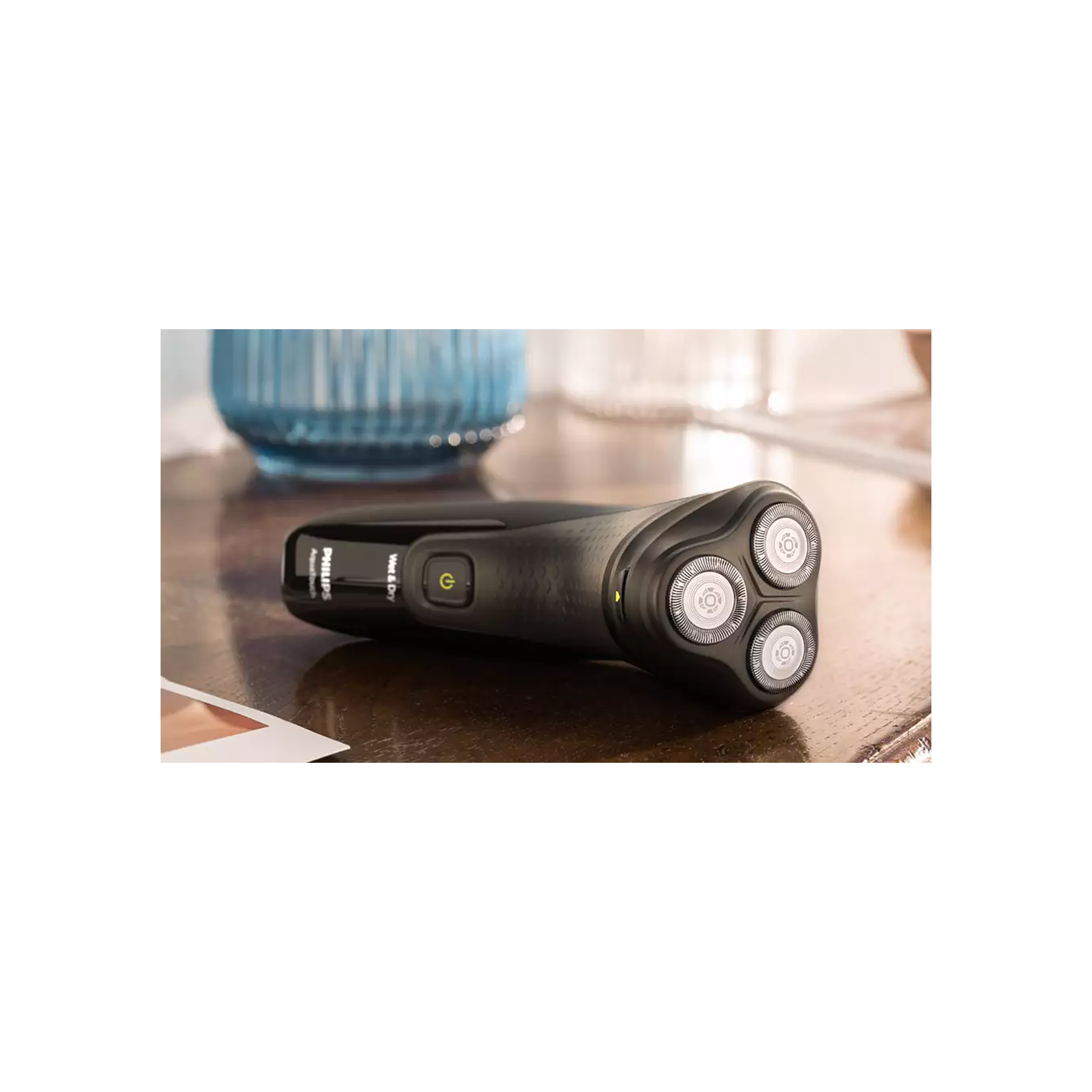 Philips Shaver 1200 Wet or Dry Electric Shaver - Deep Black (Photo: 3)